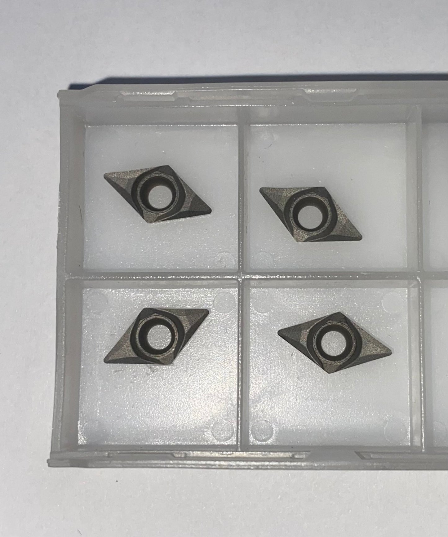 Wendeplättchen für Drehstähle (geschliffen), zur Bearbeitung von NE-Metallen